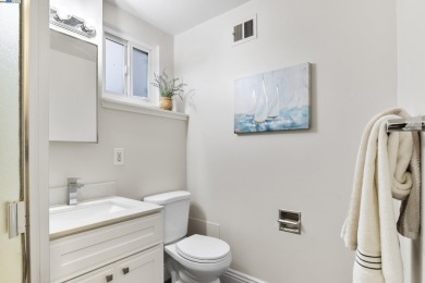 Come see the charm and comfort of this updated home, featuring on Willow Park Golf Course in California - for sale on GolfHomes.com, golf home, golf lot