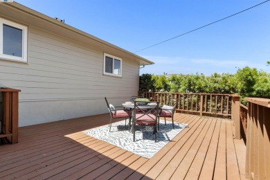 Come see the charm and comfort of this updated home, featuring on Willow Park Golf Course in California - for sale on GolfHomes.com, golf home, golf lot