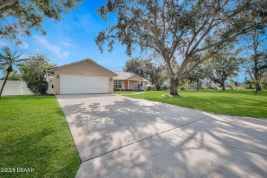 Beautifully remodeled home near the City golf course and an easy on New Smyrna Beach Golf Course in Florida - for sale on GolfHomes.com, golf home, golf lot