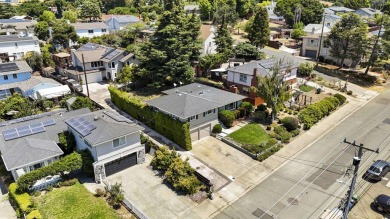 Come see the charm and comfort of this updated home, featuring on Willow Park Golf Course in California - for sale on GolfHomes.com, golf home, golf lot