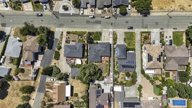Come see the charm and comfort of this updated home, featuring on Willow Park Golf Course in California - for sale on GolfHomes.com, golf home, golf lot