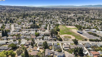 Come see the charm and comfort of this updated home, featuring on Willow Park Golf Course in California - for sale on GolfHomes.com, golf home, golf lot