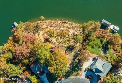 Lakefront Lot - One of the last Lakefront lots available in on Toqua Golf Course - Loudon County in Tennessee - for sale on GolfHomes.com, golf home, golf lot