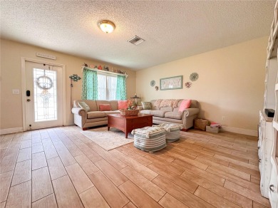 Lovely and bright 2-bedroom, 2-bath condo in the desirable Kings on Kings Point Executive Golf Course in Florida - for sale on GolfHomes.com, golf home, golf lot