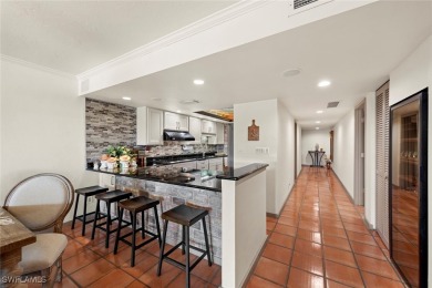 Enjoy living the SW Florida lifestyle in this *move in ready* 3 on The Landings Yacht, Golf and Tennis Club in Florida - for sale on GolfHomes.com, golf home, golf lot