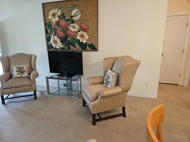 This 2005 Skyline with 2-bedrooms, 2 baths and 1,176 square feet on Big Cypress Golf and Country Club in Florida - for sale on GolfHomes.com, golf home, golf lot
