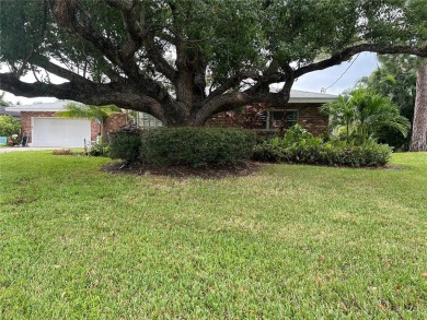 Rare opportunity to be on the Vinoy Golf Course in Snell Isle on The Renaisssance Vinoy Golf Club in Florida - for sale on GolfHomes.com, golf home, golf lot