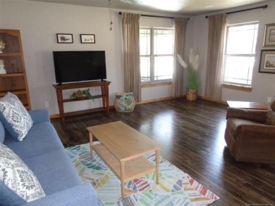 Exceptional Value! Recently remodeled 4 bedroom/3 bath house on Fountainhead State Park Golf Course in Oklahoma - for sale on GolfHomes.com, golf home, golf lot