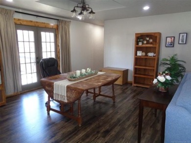 Exceptional Value! Recently remodeled 4 bedroom/3 bath house on Fountainhead State Park Golf Course in Oklahoma - for sale on GolfHomes.com, golf home, golf lot