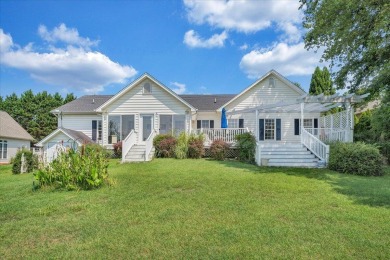 Wonderful appointed ranch - patio home, located on the tenth on Westlake Golf and Country Club in Virginia - for sale on GolfHomes.com, golf home, golf lot