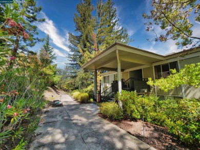 Spacious 2 Bedroom / 1 Bath Condominium located in Rossmoor, an on Rossmoor Golf Course in California - for sale on GolfHomes.com, golf home, golf lot