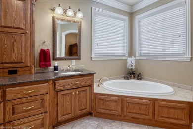 Quality Custom Built One Owner Home.  3504 SF 4 BR's 3 1/2 BA's on Eagle Crest Golf Course in Arkansas - for sale on GolfHomes.com, golf home, golf lot