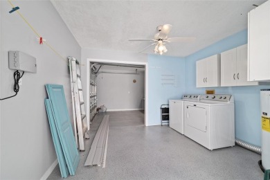NO BOND and no CDD maintenance tax!   This 2-bedroom, 2-bath on El Diablo Executive Golf Course in Florida - for sale on GolfHomes.com, golf home, golf lot