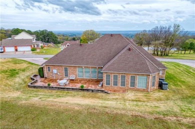 Quality Custom Built One Owner Home.  3504 SF 4 BR's 3 1/2 BA's on Eagle Crest Golf Course in Arkansas - for sale on GolfHomes.com, golf home, golf lot