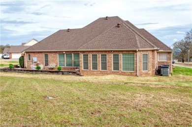 Quality Custom Built One Owner Home.  3504 SF 4 BR's 3 1/2 BA's on Eagle Crest Golf Course in Arkansas - for sale on GolfHomes.com, golf home, golf lot