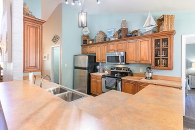 This beautifully maintained 3-bedroom, 2-bath home features a on Heron Point Golf Club in South Carolina - for sale on GolfHomes.com, golf home, golf lot
