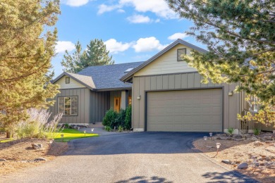 Discover this charming single-level home perfectly positioned on on Eagle Crest Golf Resort - Resort Course in Oregon - for sale on GolfHomes.com, golf home, golf lot