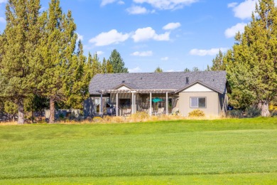 Discover this charming single-level home perfectly positioned on on Eagle Crest Golf Resort - Resort Course in Oregon - for sale on GolfHomes.com, golf home, golf lot