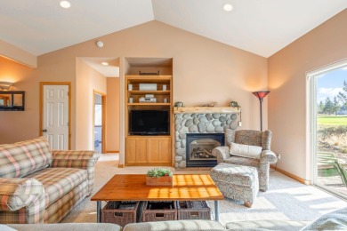 Discover this charming single-level home perfectly positioned on on Eagle Crest Golf Resort - Resort Course in Oregon - for sale on GolfHomes.com, golf home, golf lot
