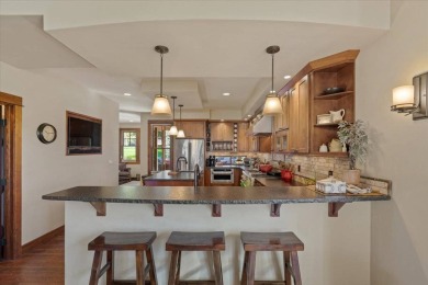 Experience North Idaho luxury living in this fully furnished on Avondale Golf and Tennis Club in Idaho - for sale on GolfHomes.com, golf home, golf lot