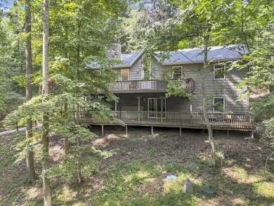 Wonderful 4 bedroom, 2 full bath cabin in beautiful Hide-A-Way on Hide-A-Way Hills Club in Ohio - for sale on GolfHomes.com, golf home, golf lot