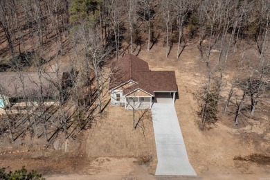 With an accepted offer seller will either pay buyer's closing on Indian Hills Country Club in Arkansas - for sale on GolfHomes.com, golf home, golf lot