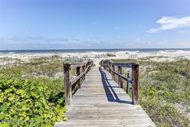 Seize this rare chance to own a stunning lock-off 2 bedroom on Amelia Island Plantation - Oakmarsh in Florida - for sale on GolfHomes.com, golf home, golf lot
