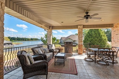 Waterfront home with approximately 150 feet of shoreline on Pinnacle Golf and Boat Club in Texas - for sale on GolfHomes.com, golf home, golf lot