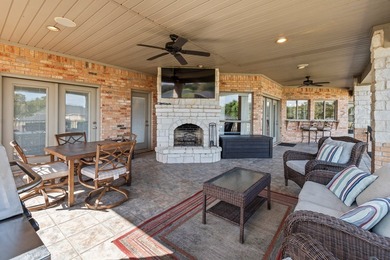 Waterfront home with approximately 150 feet of shoreline on Pinnacle Golf and Boat Club in Texas - for sale on GolfHomes.com, golf home, golf lot