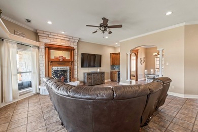 Waterfront home with approximately 150 feet of shoreline on Pinnacle Golf and Boat Club in Texas - for sale on GolfHomes.com, golf home, golf lot