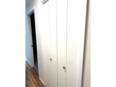 Hurry to see this Absolutely adorable little 3 bed/ 2 and 1/2 on DeSoto Golf Course in Arkansas - for sale on GolfHomes.com, golf home, golf lot