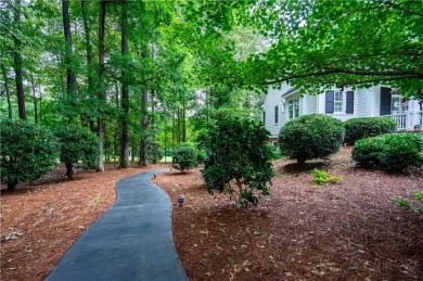 Southern Living home designed by Mitch Ginn. Great room open to on Riverside Country Club in Alabama - for sale on GolfHomes.com, golf home, golf lot