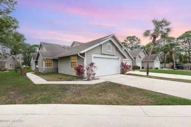 Welcome to this charming, light-filled condo in the highly on Spruce Creek Golf Club in Florida - for sale on GolfHomes.com, golf home, golf lot