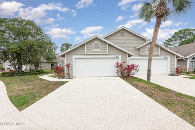 Welcome to this charming, light-filled condo in the highly on Spruce Creek Golf Club in Florida - for sale on GolfHomes.com, golf home, golf lot