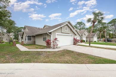 Welcome to this charming, light-filled condo in the highly on Spruce Creek Golf Club in Florida - for sale on GolfHomes.com, golf home, golf lot