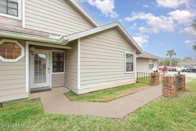 Welcome to this charming, light-filled condo in the highly on Spruce Creek Golf Club in Florida - for sale on GolfHomes.com, golf home, golf lot