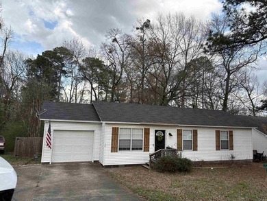 Charming Starter Home in Sought-After Benton! Welcome home to on  in Arkansas - for sale on GolfHomes.com, golf home, golf lot