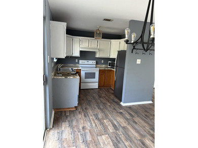 Charming Starter Home in Sought-After Benton! Welcome home to on  in Arkansas - for sale on GolfHomes.com, golf home, golf lot