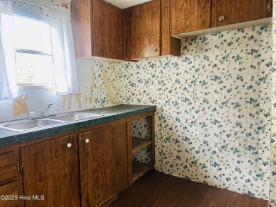 Affordable 3BDR/2BA single-wide manufactured home on one acre on Rivers Edge Golf Club in North Carolina - for sale on GolfHomes.com, golf home, golf lot