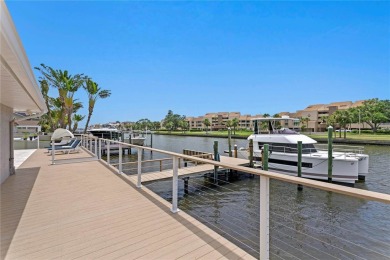 This is a must see!!!!! Never flooded and in the highly on Pasadena Yacht and Country Club in Florida - for sale on GolfHomes.com, golf home, golf lot