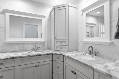 This is a must see!!!!! Never flooded and in the highly on Pasadena Yacht and Country Club in Florida - for sale on GolfHomes.com, golf home, golf lot