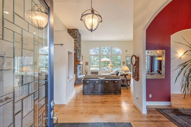 Come see this gracious, spacious one-owner home built by on Aspen Lakes Golf Course in Oregon - for sale on GolfHomes.com, golf home, golf lot