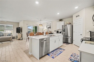 WELCOME TO YOUR SLICE OF SHUNSHINE IN MAGNOLIA LANDING! This on Herons Glen Golf and Country Club in Florida - for sale on GolfHomes.com, golf home, golf lot