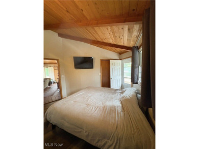 Here is a unique opportunity to own one of the original *round on Lake Mohawk Golf Club in Ohio - for sale on GolfHomes.com, golf home, golf lot