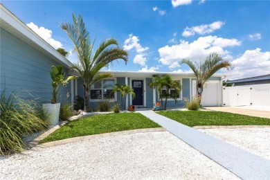 Under contract-accepting backup offers. Welcome to paradise with on Port Charlotte Golf Club in Florida - for sale on GolfHomes.com, golf home, golf lot
