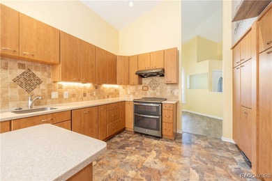 One or more photos have been virtually staged. Enjoy the ease of on Sugarmill Woods Golf and Country Club in Florida - for sale on GolfHomes.com, golf home, golf lot