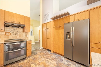 One or more photos have been virtually staged. Enjoy the ease of on Sugarmill Woods Golf and Country Club in Florida - for sale on GolfHomes.com, golf home, golf lot