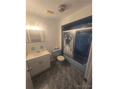 A cozy little 2 bedroom 2 bath home perfect for a young couple on Brentwood Farms Golf Club in Florida - for sale on GolfHomes.com, golf home, golf lot