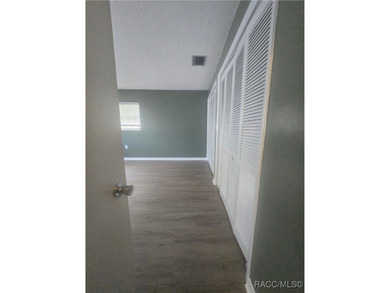 A cozy little 2 bedroom 2 bath home perfect for a young couple on Brentwood Farms Golf Club in Florida - for sale on GolfHomes.com, golf home, golf lot