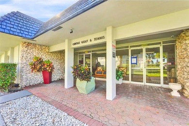 Beautifully maintained 1-bedroom, 1-bathroom condo located in a on Oriole Golf and Tennis Club in Florida - for sale on GolfHomes.com, golf home, golf lot